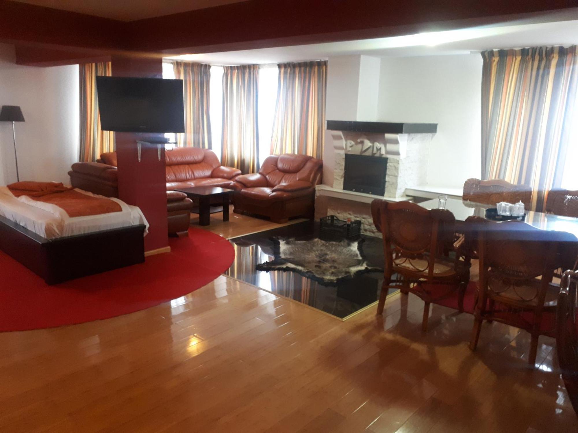 Pension Chalet Poiana Marului Ranch מראה חיצוני תמונה