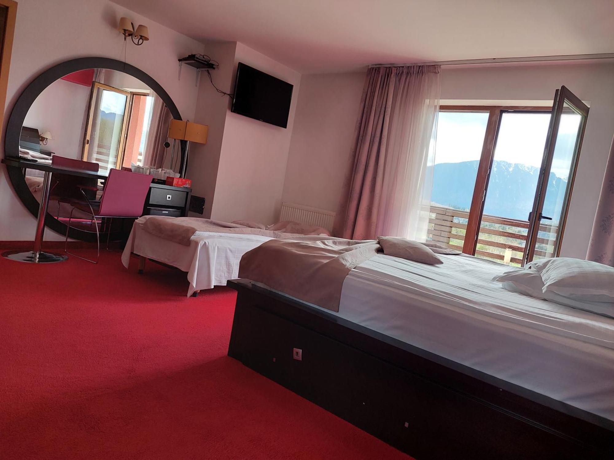 Pension Chalet Poiana Marului Ranch מראה חיצוני תמונה