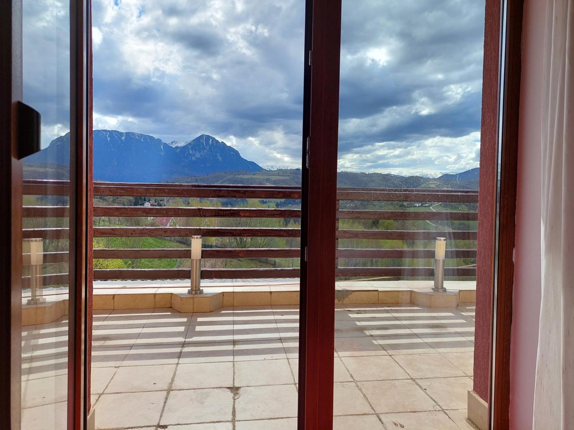 Pension Chalet Poiana Marului Ranch מראה חיצוני תמונה